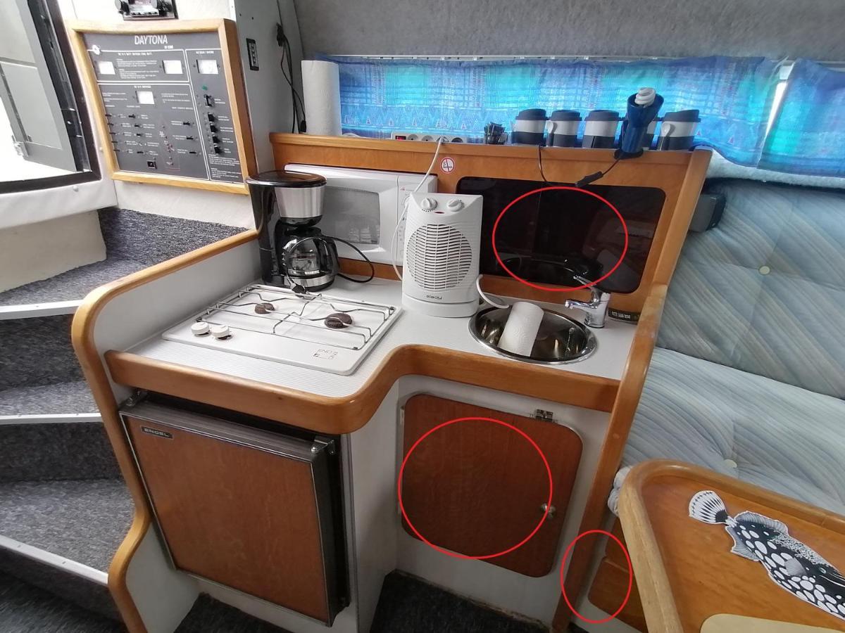 Sejour Insolite Sur Un Yacht. Bateau Hotel A Quai. Ла-Рошель Экстерьер фото
